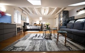 Studio CENTAR 1-50m2